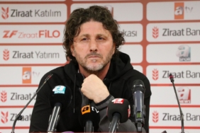 trabzonspor-teknik-direktoru-fatih-tekke-gelecek-sezonun-planlarini-yapiyoruz-aolr.jpg