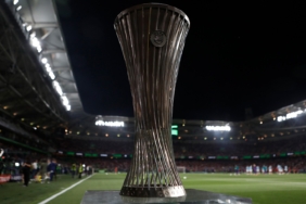 uefa-konferans-liginde-sampiyon-belli-oluyor-real-betis-chelsea-oimg.jpg