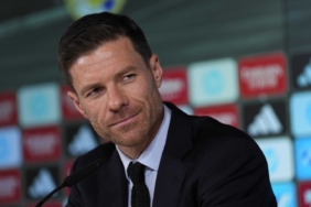 xabi-alonso-real-madridin-3-futbolcusunu-dokunulmaz-ilan-etti-nvr3.jpg