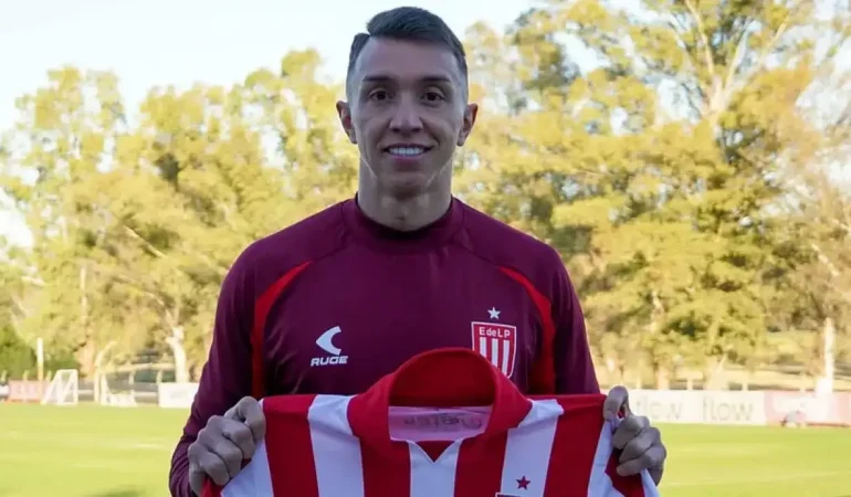 Fernando Muslera yeni takımıyla sözleşme imzaladı