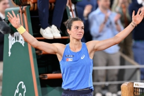 fransa-acikta-buyuk-surpriz-lois-boisson-yari-finale-yukseldi-ni8o.jpg