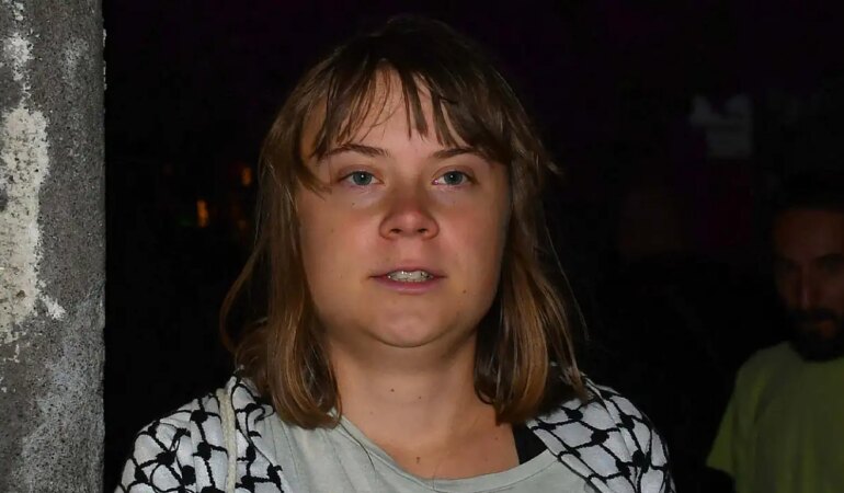 İsveçli aktivist Greta Thunberg, İsrail’i uluslararası sularda insan kaçırmakla suçladı
