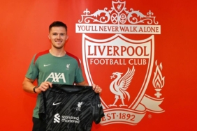 liverpool-ingiliz-kaleci-freddie-woodmani-kadrosuna-katti-upjf.jpg