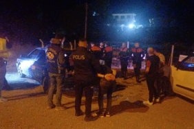 polisin-dur-ihtarina-uymayan-surucuye-dev-ceza-egtb.jpg