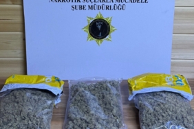 samsunda-aracin-tavanina-gizlenmis-uyusturucu-bulundu-uu4g.jpg