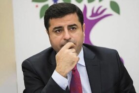 Selahattin Demirtaş'tan Hapisteki Belediye Başkanları İçin Çağrı!