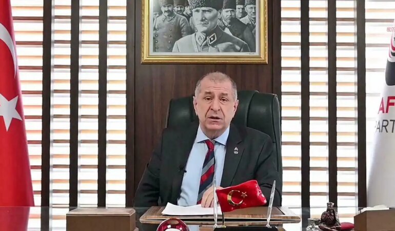 Ümit Özdağ ‘halkı kin ve düşmanlığa tahrik’ suçlamasıyla bugün hakim karşısına çıkacak