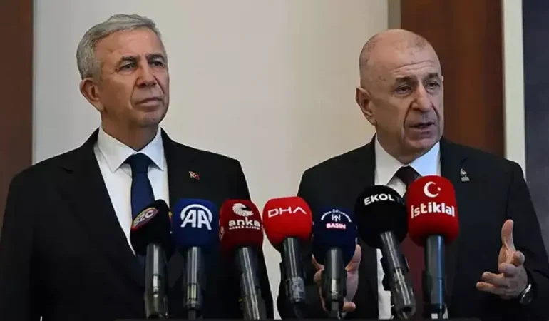Ümit Özdağ, Mansur Yavaş'ı ziyaret etti