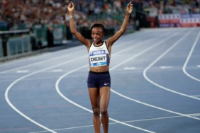 beatrice-chebet-dunya-rekoru-kirarak-5-bin-metreyi-14-dakikadan-kisa-surede-kosan-ilk-kadin-oldu-0cc.jpeg