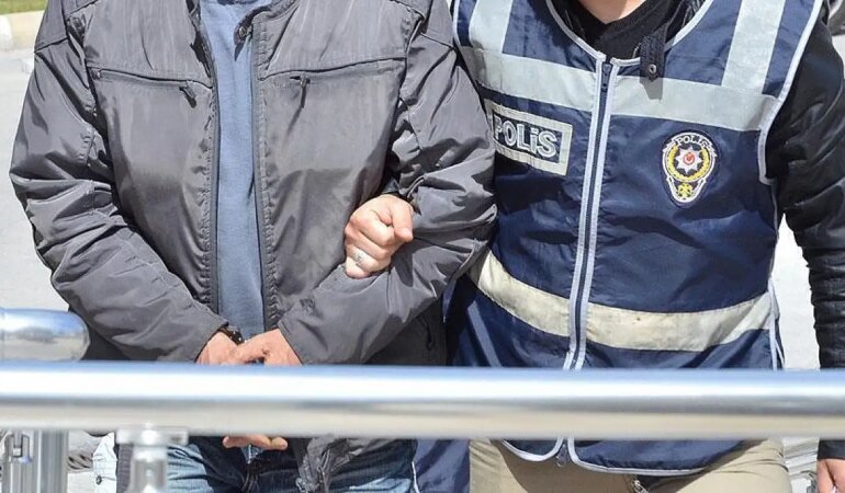 FETÖ/PDY mahrem imamlarıyla irtibatı olduğu tespit edilen 6 kişiye gözaltı