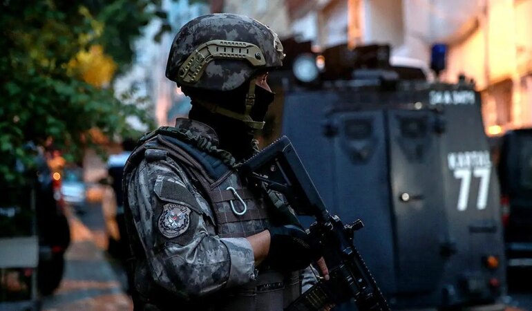 Jandarmadan 28 ilde DEAŞ operasyonu: 153 gözaltı