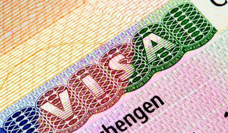 Schengen vizesi uygulamasında yeni dönem! Bakan Bolat’tan açıklama