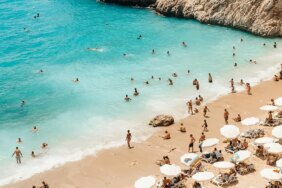 Türkiye'ye ilk 6 ayda 26 milyon 389 bin turist geldi! Bakan Ersoy'dan açıklamalar