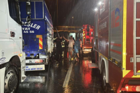 1-kisi-hayatini-kaybetmisti-kocaelideki-zincirleme-kazayla-ilgili-2-surucu-tutuklandi-fg8r.jpg