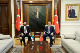 bakan-yerlikaya-suriyeli-mevkidasi-hattab-ile-gorustu-wwbw.jpg