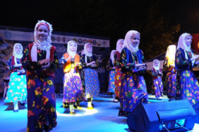 basiskelede-yoresel-kulturler-festivalde-bulustu-bbvk.jpg