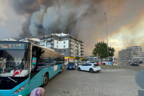 canakkalede-orman-yangini-alevler-hastaneye-yaklasti-by4q.jpg