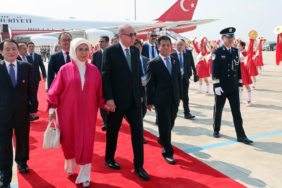 cumhurbaskani-erdogan-cinde-aq38.jpg