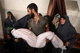 gazzede-can-kaybi-24-saatte-100-artarak-61-bin-258e-cikti-211328-20250807.webp.webp