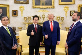 guney-kore-liderinden-trumpa-esprili-cagri-kuzey-korede-trump-tower-insa-edin-golf-oynayalim-zykv.jp_.jpeg