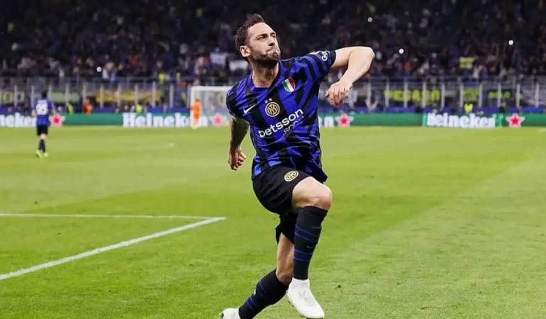 Hakan Çalhanoğlu Galatasaray’a gelmeye hazırım