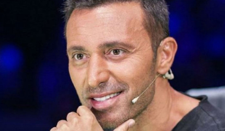 Mustafa Sandal’dan kötü haber!