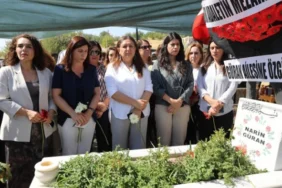 narin-guran-kabri-basinda-anildi-160331-20250821.webp.webp