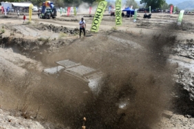 offroadjpg-LUeu7L2v8kSDeJggah7pxQ.jpg