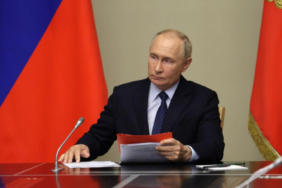 putin-ukrayna-ile-gorusmelere-olumlu-bakiyorum-eqyj.jpg