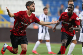 super-ligdeki-gol-duellosunda-gulen-gaziantep-fk-oldu-nvob.jpg