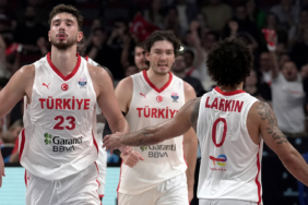 12-dev-adam-avrupa-sampiyonasinda-ceyrek-final-pesinde-kgd5.jpg