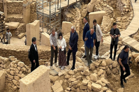 bakan-ersoy-duyurdu-tarihin-sifir-noktasi-gobeklitepede-onemli-bulus-l4fr.jpg