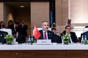 Bakan Fidan Katar’da