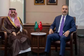 disisleri-bakani-hakan-fidan-suudi-arabistanli-mevkidasi-bin-ferhan-ile-gorustu-s7xw.jpg
