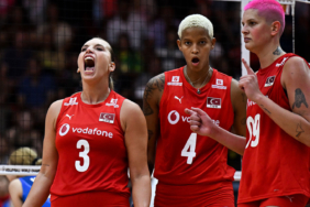 filenin-sultanlari-fivb-dunya-sampiyonasi-yari-final-macinda-japonyayi-3-1-yendi-homy.jpg