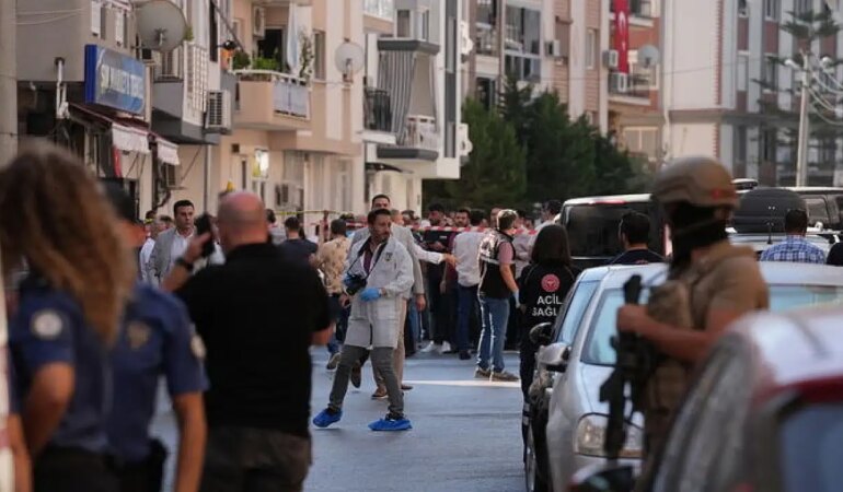 İzmir’de 2 polisin şehit olduğu karakol saldırısına ilişkin Vali Elban’dan açıklama