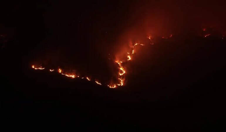 Kastamonu’da orman yangınıyla mücadele sürüyor tahliye edilen köy sayısı 9’a yükseldi
