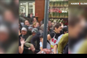 magaza-acilisinda-izdiham-indirimli-urunlerden-alabilmek-icin-birbirlerini-ezdiler-ifrt.jpg