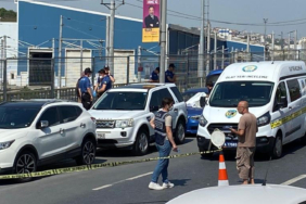 marmaray-istasyonu-onunde-kahreden-goruntu-cansiz-bedeni-aracin-icinde-bulundu-o2vx.jpg