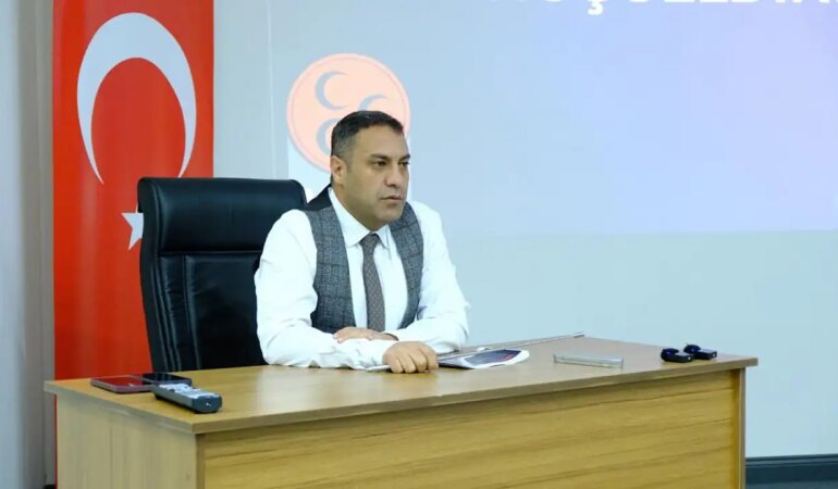 Sorgun Belediye Başkanı Mustafa Erkut Ekinci partisinden istifa etti