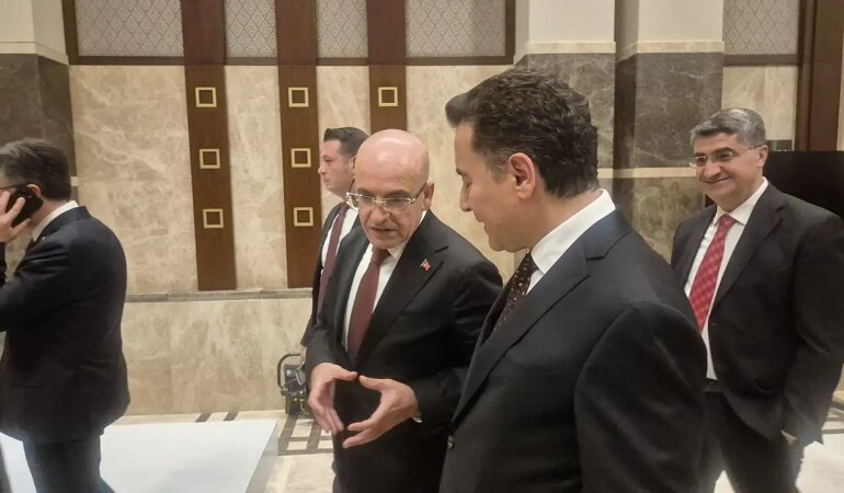 Ekonominin başına geçeceğim iddiaları doğru değil