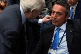 Aziz Yıldırım Divan Kurulu'nda Ali Koç'un yanağını sıktı