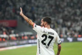 besiktasi-rafa-silva-sirtliyor-mfjm.jpg