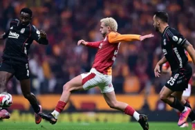 Derbide Kazanan Çıkmadı 10 Kişi Galatasaray, Beşiktaş'la Berabere Kaldı