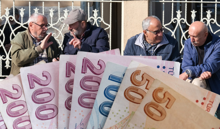 Emekli zammında yeni gelişme! Ankara kulislerinden çarpıcı oran sızdırıldı