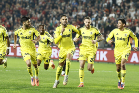 fenerbahceden-derbi-oncesi-farkli-galibiyet-jb6q.jpg