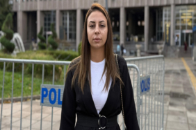 genc-kadina-buyuk-sok-kredi-kartini-arkadasina-verdi-hakkinda-54-sorusturma-acildi-fg6p.jpg