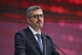 iletisim-baskani-durandan-gazzede-sehit-olan-gazeteci-icin-bassagligi-mesaji-gaar.jpg