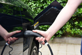 kuresel-elektrikli-arac-satislarinda-2-milyon-esigi-asildi-unpf.jpg