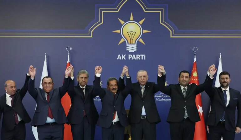 Muhalefet partilerinden seçilen 7 belediye başkanı AK Parti’ye geçti